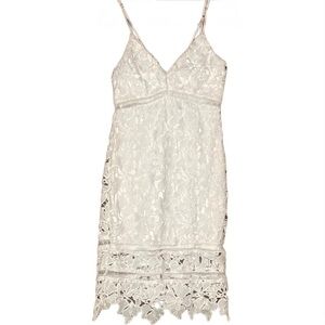 ASTR - SMALL - WHITE LACE SPAGHETTI STRAP DRESS